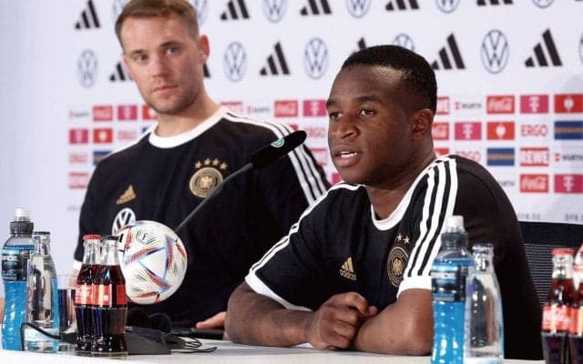 バイエルン、18歳ムココの獲得に動かず... マドリーやバルサら関心も