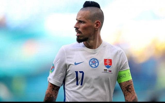 ハムシクがスロバキア代表で涙のラストマッチ…「どうしても堪えることができなかった」