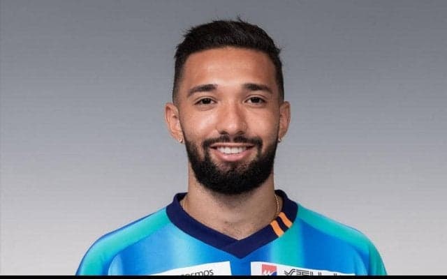 長崎、7月加入クレイソンとの契約更新を発表「J1昇格を達成するために」