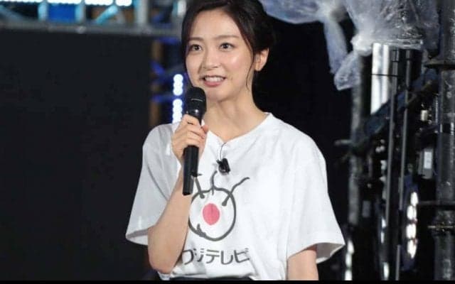 「勝利の女神に」「素敵すぎる」フジテレビ・佐久間アナが代表ユニ姿で全力応援誓う「寝不足覚悟で」