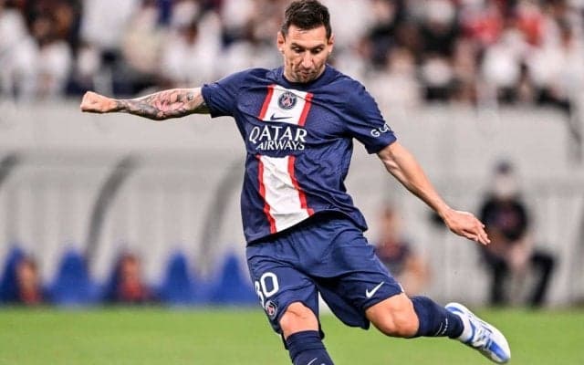 「フォロワー4957万人」メッシの同僚FWが見せた「究極のグータッチスマイル」が大反響！ アルゼンチン代表に溶け込める「臨場感あふれる動画」の一コマが注目される