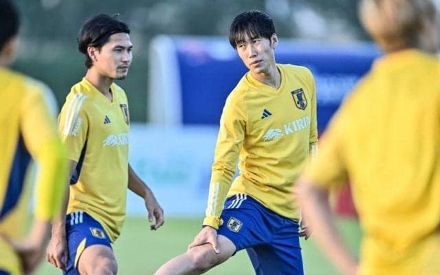 【現地ルポ「日本代表」【最終準備】】「勝点1以上は」鎌田大地が語る初戦ドイツ戦の重要さ!!酒井宏樹は「勝点0のときの想定」、川島永嗣は「弱気の排除」を訴える！統一される「意識」(1)