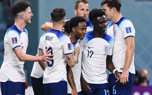 【カタールW杯】大勝劇の裏で抗議と連帯のメッセージ…　イングランド、イランが訴えたもの