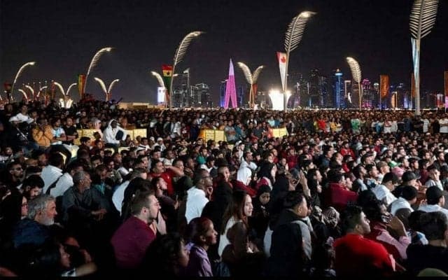 「懲役か国外追放か」カタールW杯で中継した女性リポーターがスリ被害、警察でまさかの質問に衝撃