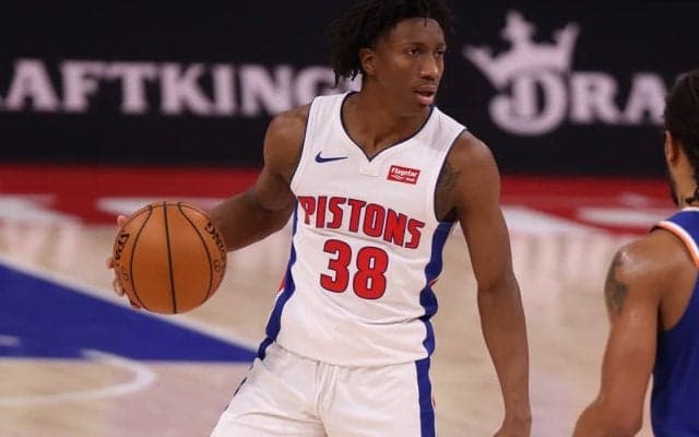 先発ガード陣をケガで欠くシクサーズがガードのセイベン・リーと2ウェイ契約へ