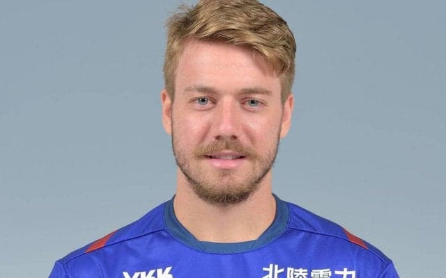 富山がルイス・エンリケとの契約満了を発表、今季加入もケガの影響で3試合の出場に終わる