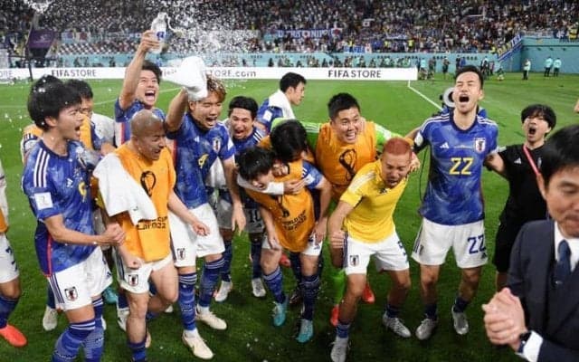 なぜ“ぶっつけ本番”の超攻撃的3バックは驚くほど機能したのか？　ドイツ撃破が奇跡ではなく必然の理由