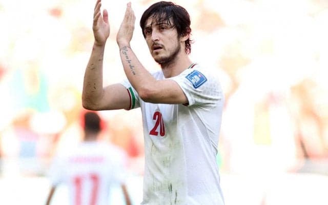 劇的勝利で監督の首を絞める!? イラン代表FWのクセのある喜び方が話題！