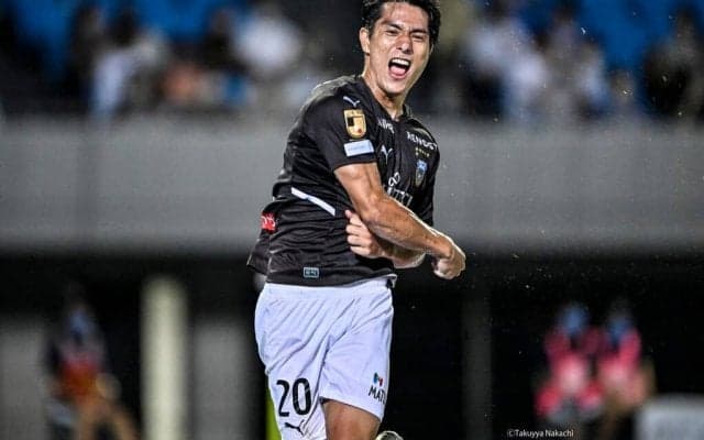 「このヘディングがカシマスタジアムで見れる」鹿島が川崎FW知念慶の獲得で「 紹介動画」公開！ 「ダブルくらった横浜＆広島戦」も入れ込んだ、反撃の狼煙