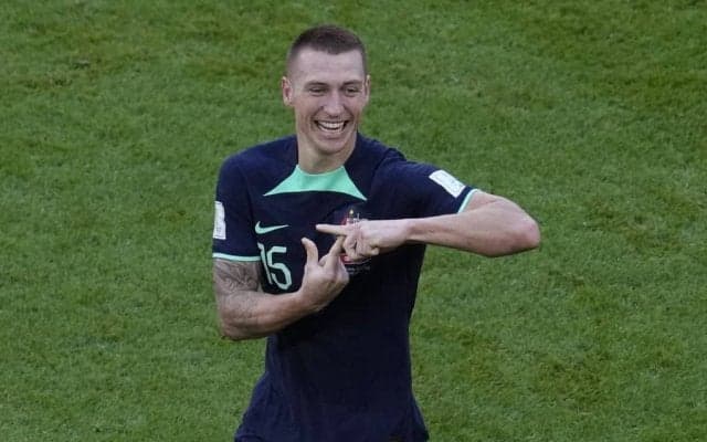 ｢J2の誇り｣｢魔境J2｣岡山FWミッチェル・デュークが｢W杯初ゴール｣で｢J2の選手｣がトレンド入り! オーストラリア代表に勝利をもたらす｢決勝弾｣