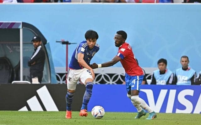 「理解できない試合前の吉田麻也の行動」「三笘薫のドリブルを見せた効果」【日本代表、W杯「1敗」を越えてグループ突破へ! コスタリカ戦後の激論】(4)