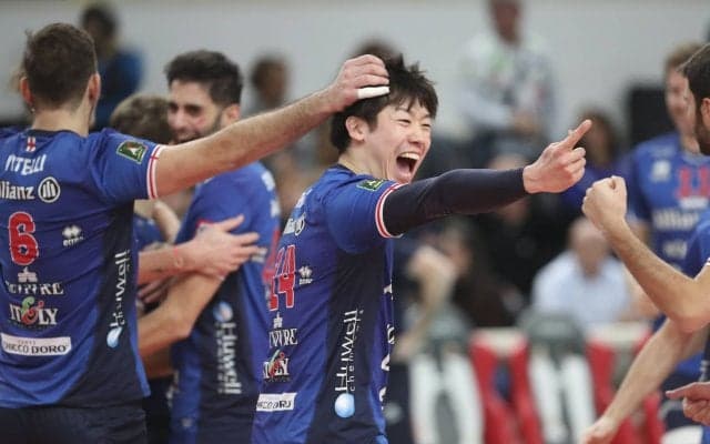 石川祐希のミラノは2位トレンティーノから勝ち星