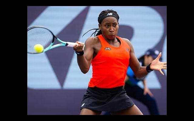  18歳ガウフ NFLの応援に 