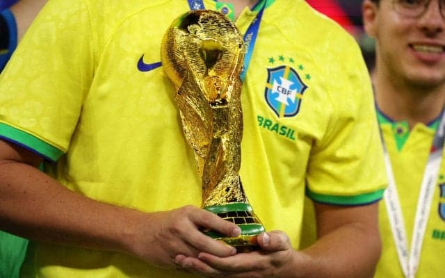 ブラジルで最もセクシーな女性ファンが夢中なのは意外な選手「彼はとてもハンサム」