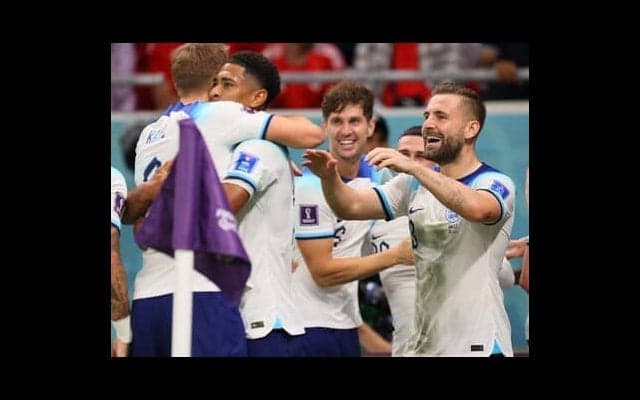 采配光るイングランドが16強進出。日本代表と対照的な「ベスト８以上を狙うチーム」の選手起用法を見た