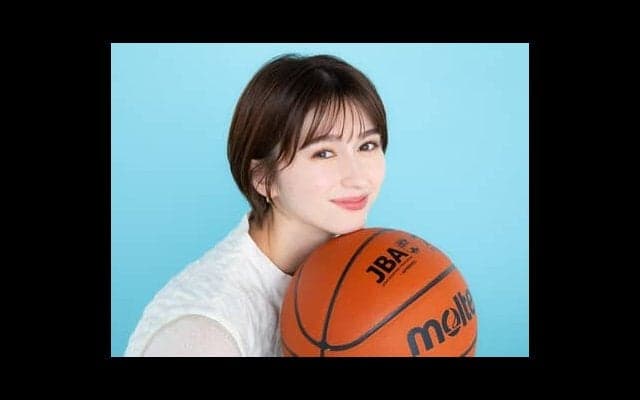 バスケ動画が大バズリしたモデルの菜波。中高6年間は部活で「しょっちゅう泣いていました」