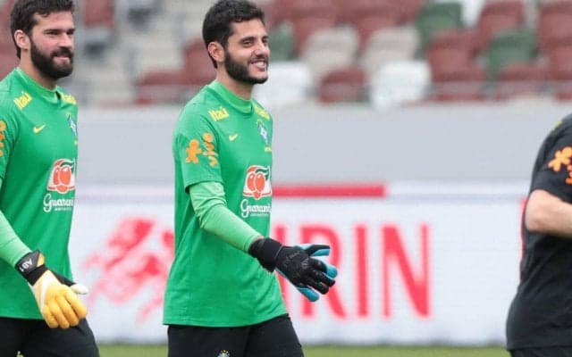 東京VがGKマテウス、MFバスケス・バイロン、DF加藤蓮と契約更新