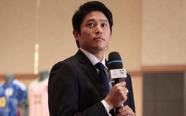 「サッカー少年に戻ってる」「緊張気味？」内田篤人氏がカタールで撮った小野伸二との2ショットが反響！「この2人がいたらなぁ」