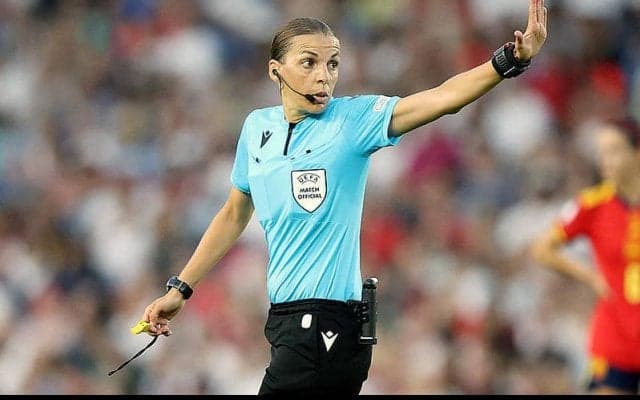 コスタリカvsドイツで男子W杯初の女性主審担うフラパールさん、「大きな誇りと名誉」