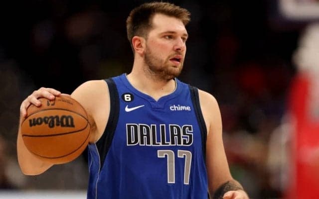 カリーが若きライバル、ドンチッチを称賛「驚異的なレベルでプレーしている」