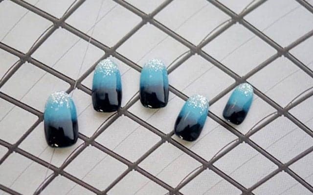 ビジユニの“袖風デザイン”　グラデーションが鮮やかな「西武ネイル」の作り方