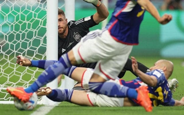 「ボール全体は外には出ていない」世界中が議論する三笘薫の折り返しにFIFAが映像を用いて公式見解「他のカメラは誤解を招く画像を提供する可能性」