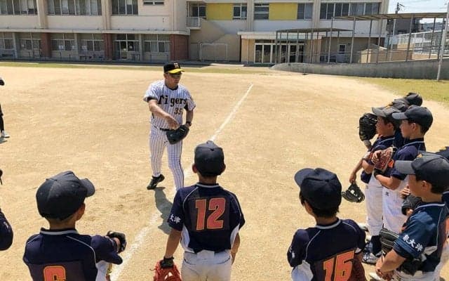 壮絶体験経て「誰かのために」　元オリ戦士が山本由伸を“教材”に指導するワケ