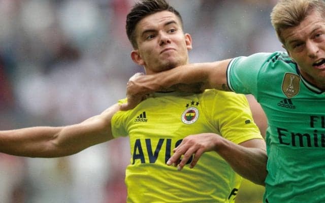 キム・ミンジェに続いて？ ナポリがフェネルバフチェDFを注視… ミランも接触か