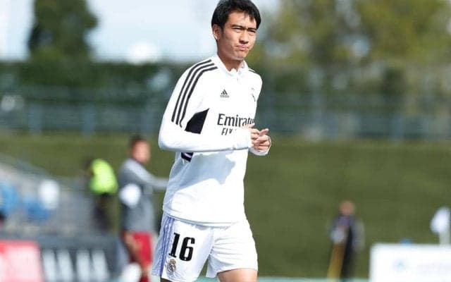 ｢またピピいるやん｣U-19日本代表MF中井卓大がレアルのトップチーム練習に再び参加! ｢日本の宝｣がゴールを決めるシーンも…トニ・クロースらとともに汗を流し｢高まる期待｣