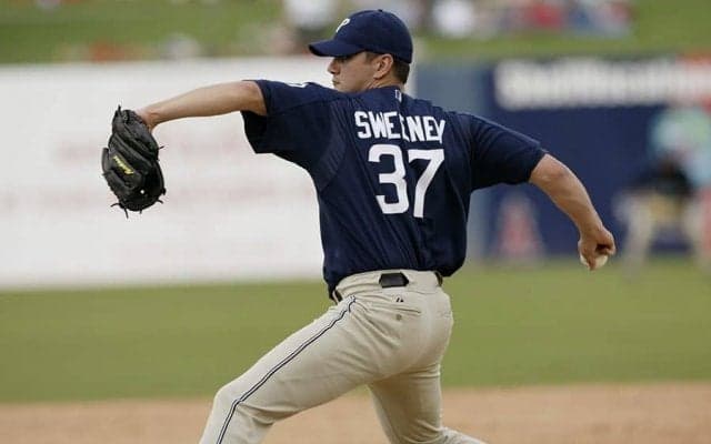 【MLB】元ハム助っ人、第2の人生は“二刀流”　投手コーチはオフも多忙「ポケベルが鳴る度…」