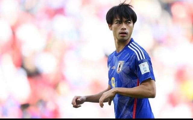 日本代表FW三笘薫が英語でブライトンサポーターへメッセージ「まだ皆には会えない」