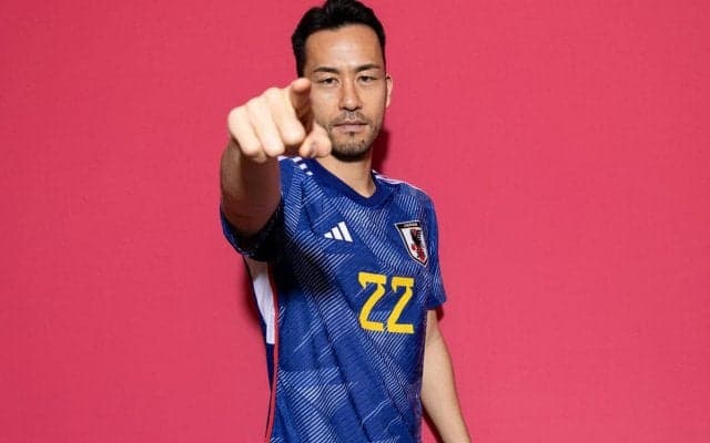 【新しい景色へ導く期待の選手】「どうあがいても長谷部誠になれない」から4年5月。偉大な主将を超える！/吉田麻也(シャルケ/DF)