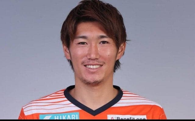 愛媛DF西岡大志が地元クラブの宮崎に完全移籍　「新たな歴史を創っていきましょう！」