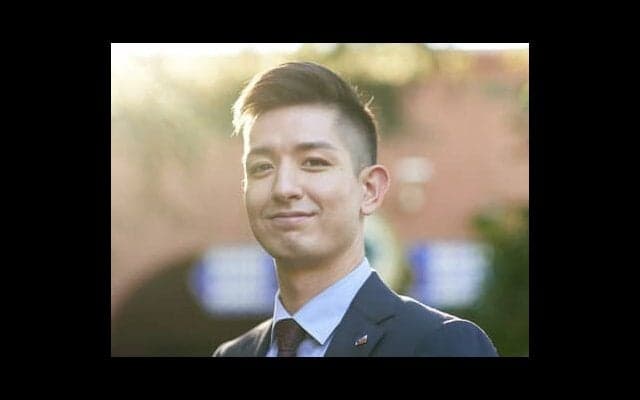 ヤクルトの「イケメン通訳」が外国人選手の活躍を支える。「ふだんは陽気な彼が精神的につらそうでした」とオスナの不調時もサポート