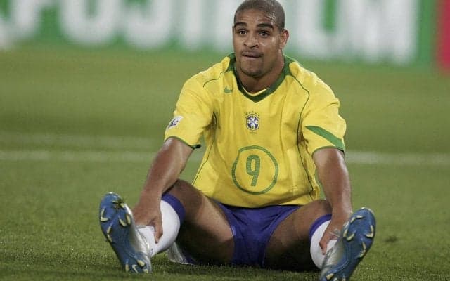 元ブラジル代表FWアドリアーノ氏、婚姻届にサインも24日で破局へ…元カノとは10日で婚約解消