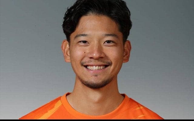 MF白崎凌兵、J2降格の清水と契約更新「J1復帰に向けて全力をピッチで表現」