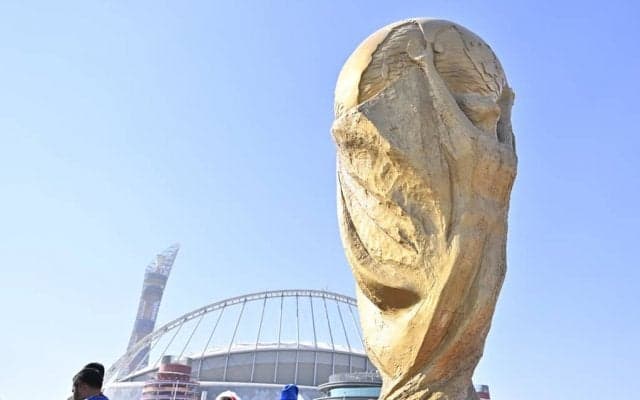 「めっちゃ気が合いそう」霜降り明星・せいやと元日本代表DF闘莉王の「W杯飲み会」実現！ 陽気な2ショットに「これは羨ましい」と1万いいね！