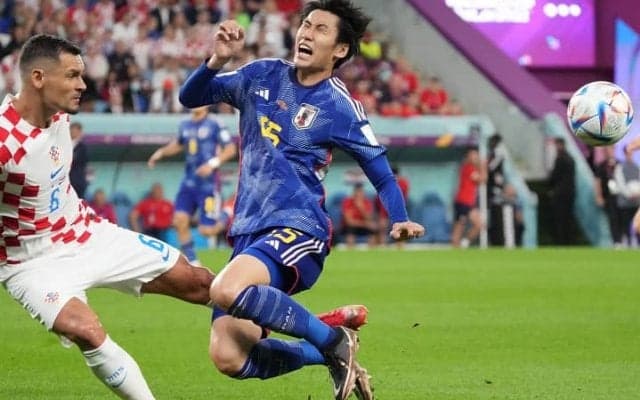 「十分な活躍も創造もできなかった」元イングランド代表ＦＷが鎌田大地に厳しい評価！堂安と三笘には称賛の言葉も