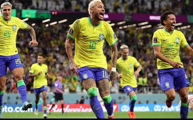 無念敗退のブラジル、ネイマールがペレ氏持つFIFA公認のブラジル歴代最多得点記録に並ぶ