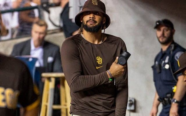 【MLB】384億円男の加入で定位置剥奪か…　禁止薬物使用スター内野手の“やる気”は大丈夫？