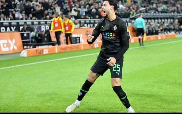 ドルトムントが狙う板倉滉同僚の左SBベンセバイニ、代理人が交渉を確認