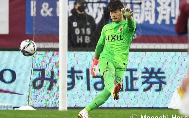｢これは ビビり散らかした｣鹿島GKクォン・スンテの｢指先スーパーセーブ｣に再脚光! 神戸FW大迫勇也が放った強烈シュートに好反応
