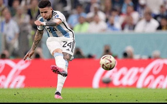 リバプールがアルゼンチンの至宝エンソ・フェルナンデスを確保か…ベンフィカと事前合意とも