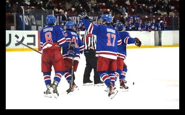 [アイスホッケー] 全日本ベスト４へ「一生懸命に食らいついていきたい」