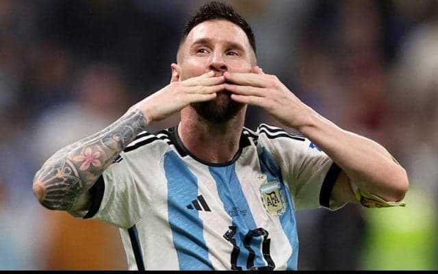 いよいよか…「日曜日が最後のW杯」リオネル・メッシがアルゼンチン代表引退を改めて明言