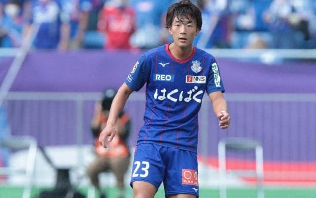 甲府が大卒2年目DF関口正大と契約更新「甲府の勝利のために強い覚悟を持って走り・闘い続けます」