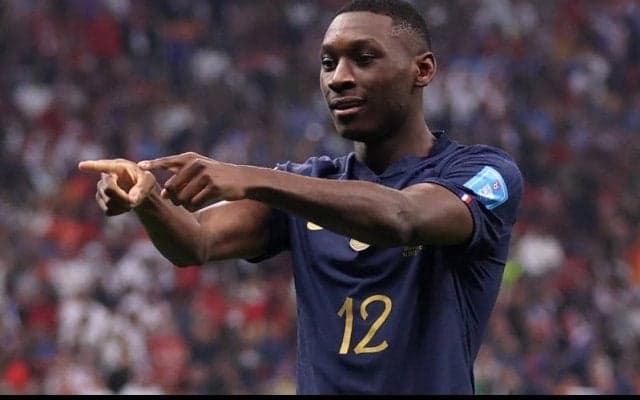 仏代表初ゴールのコロ・ムアニ、出場44秒での一発はW杯史3番目のスピード　「夢の中にいるよう」