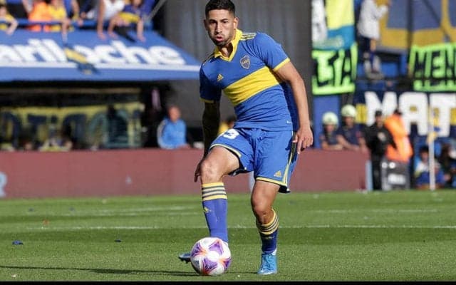 ブスケッツの後釜を探すバルサ、21歳のボカの潰し屋を注視