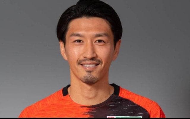 J2山口が異例の人事、今季で現役引退の渡部博文が代表取締役社長に就任「情熱を持って取り組んでまいります」