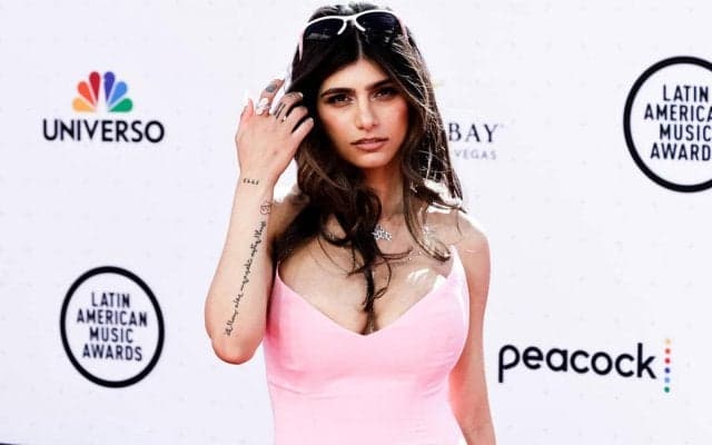 モロッコ代表推しの世界的ポルノ女優が好きな選手3名を選出、ベッカム、ジダン、もう1人はカタールW杯で16強に残ったMF